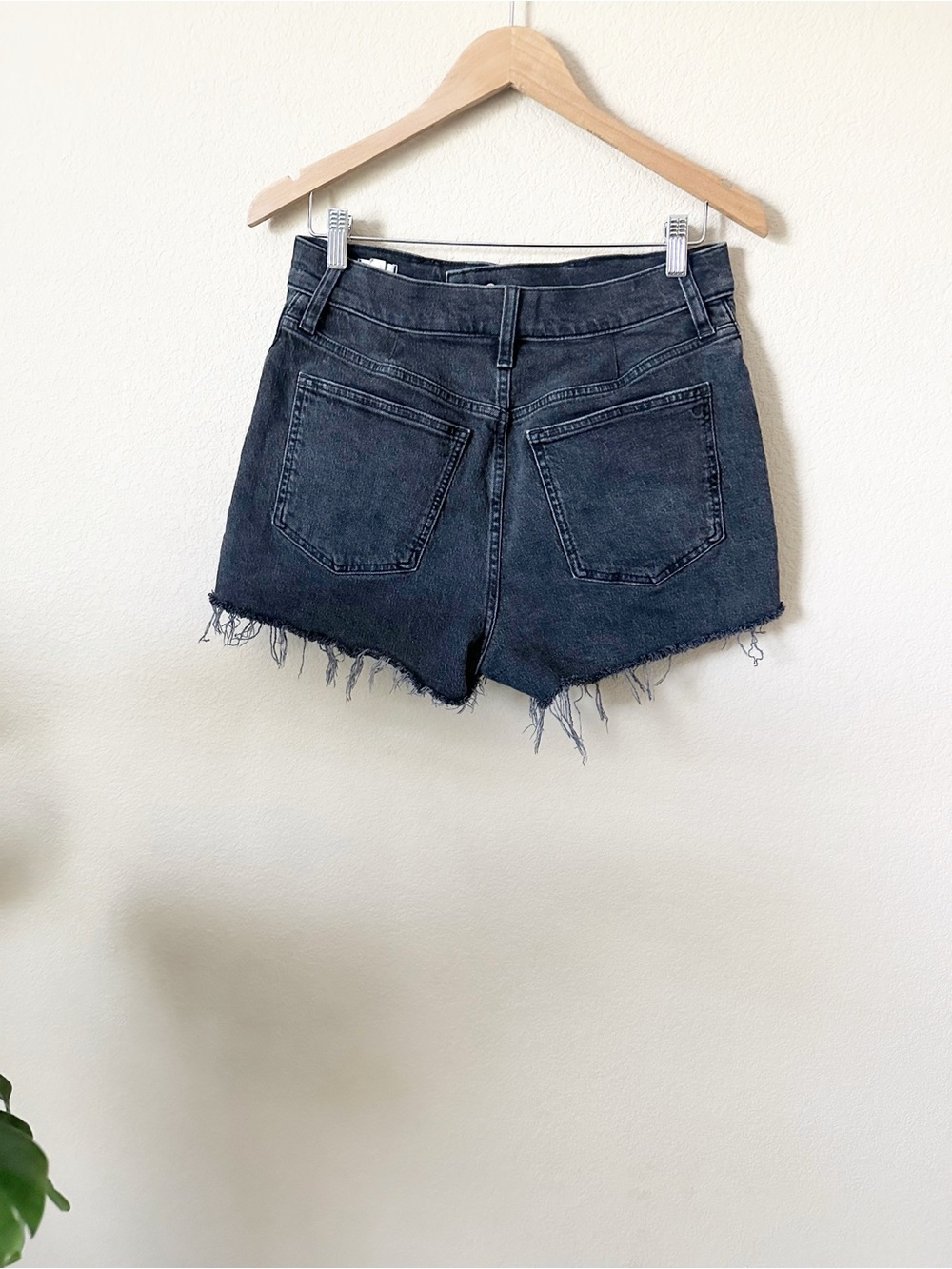 Madewell The Perfect Short in Lunar Wash Size 29 - Picture 5 of 13